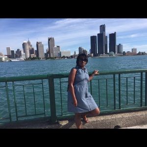 Meet your Posher, April